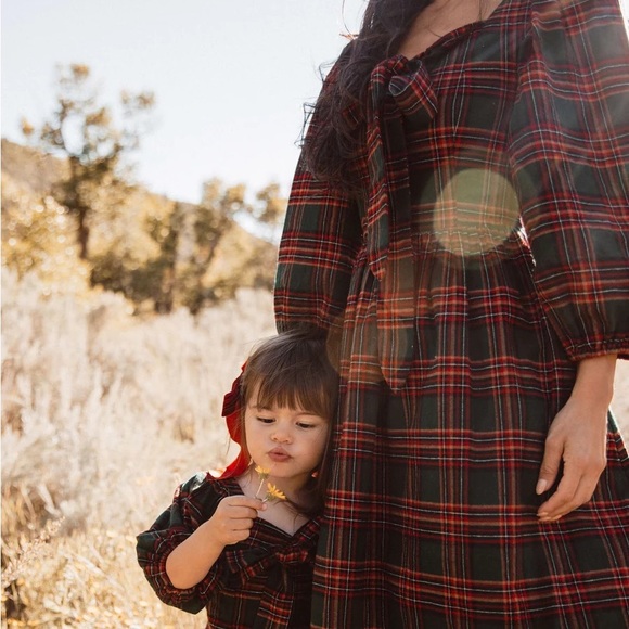 winter green dress Hunter Green Girls Toddler Full Length Flower Girl Dress 7/8 / Dress/Plain Sash main image 0